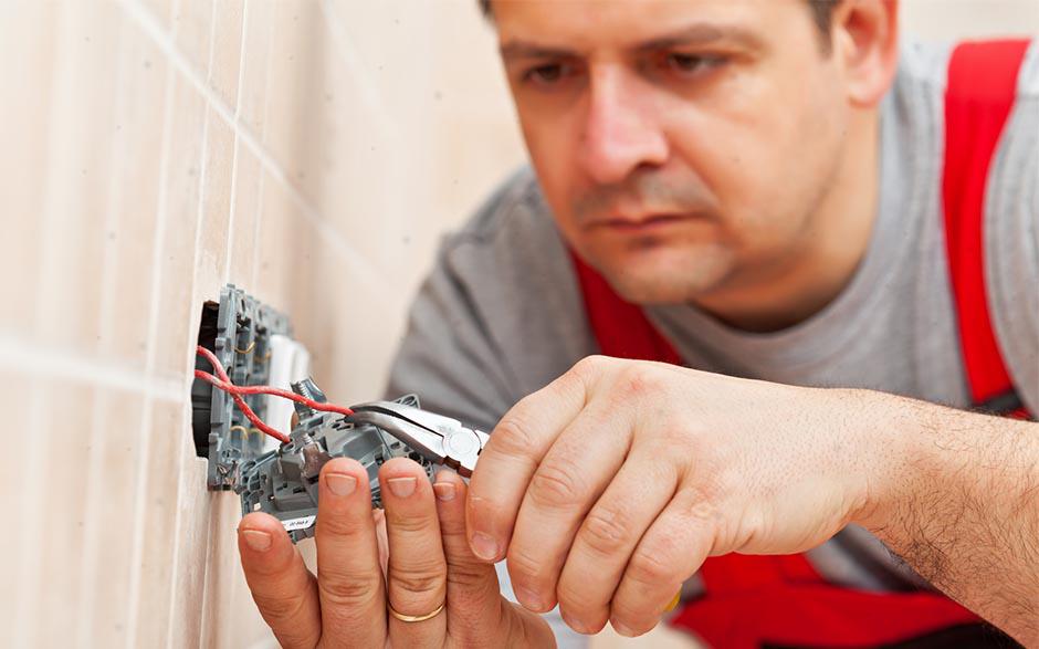 électricien de maintenance Paris 11